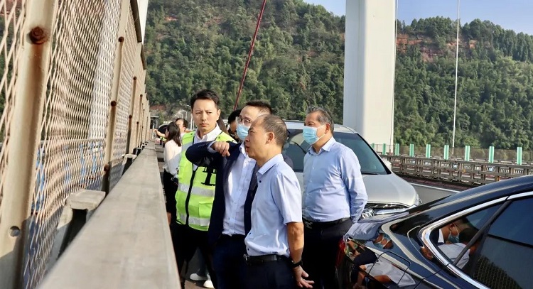 1666849598375299.jpg 750.jpg