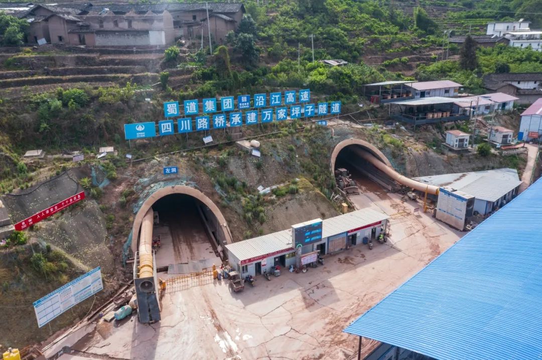 1690512431883455.jpg 11.jpg