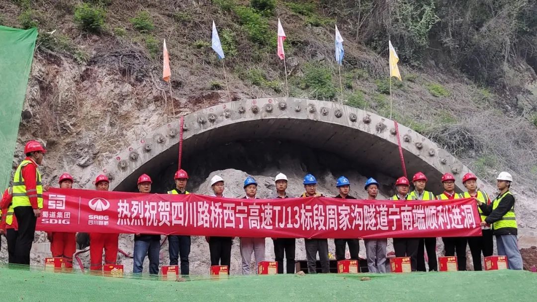 1698109748362594.jpg 5.jpg