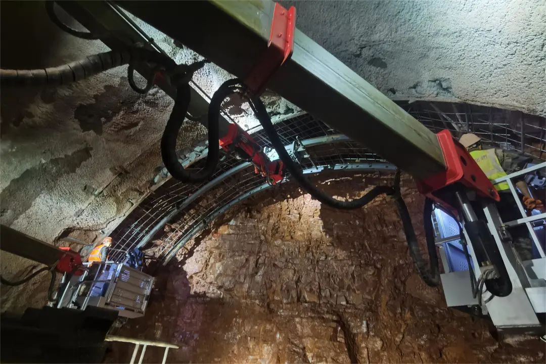 1701393269754260.jpg 4.jpg