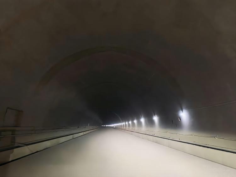 1711332412454559.jpg 隧道电缆沟、二衬图(1).jpg