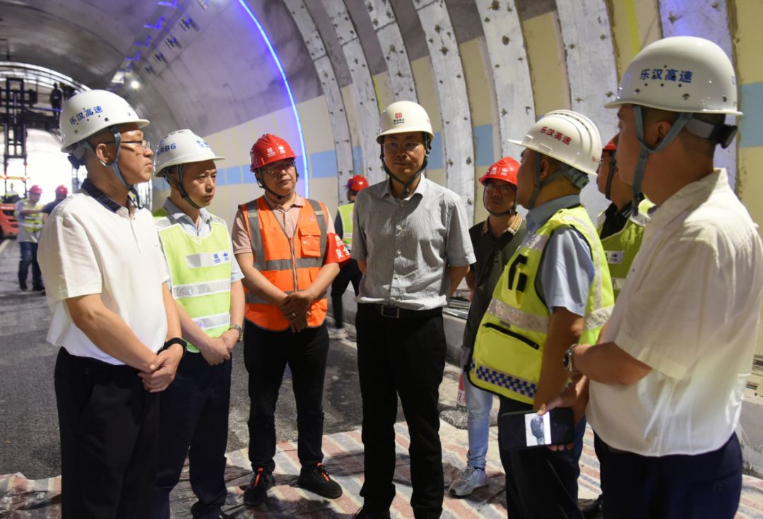 1715821222103388.jpg 2.jpg